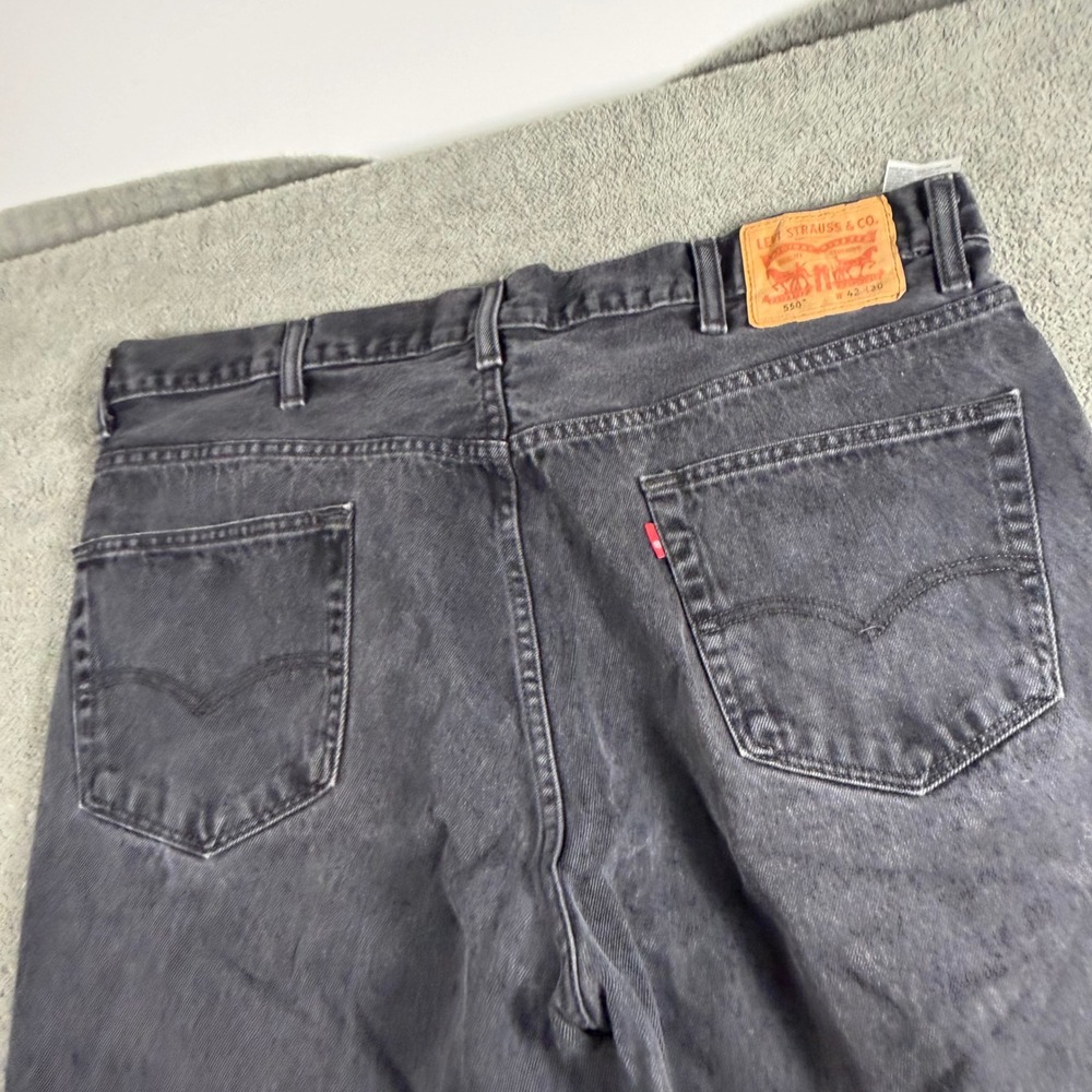 Levis 550 Relaxed Fit Tapered Leg Jeans Mens 42x30 Faded Black Denim Pants